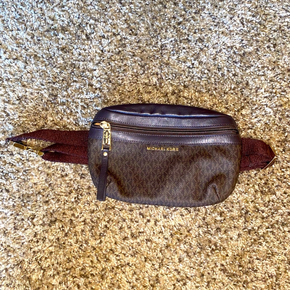 Brown signature Fanny pack